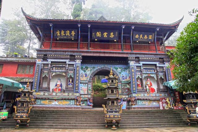 成都必去十大景点排行榜，这才是成都最值得去的10个景点，收好！