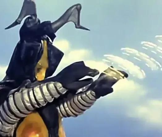 初代奥特曼佐菲和新奥特曼利匹亚佐菲