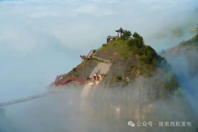 这个秋天 赴一场云华山的云海之约