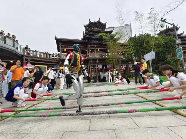 南宁今天炸了！三月三开幕式现场太燃了