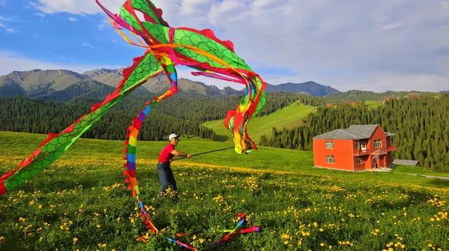兵地双城记丨“兵地景区‘一票通’，让我们的收入更高了，生活更好了！”