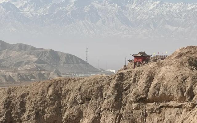 甘肃肃南的文殊山