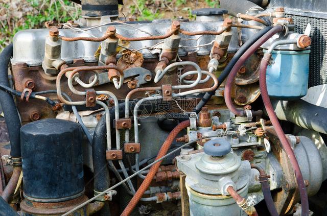 日媒：给中国50年也造不出日本发动机！马斯克：中国车企值得尊重