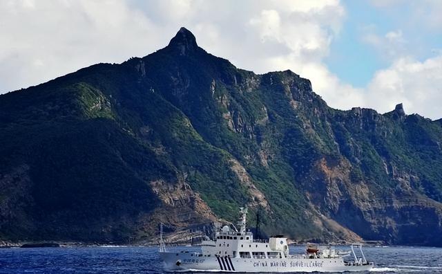 中方话音刚落	，日船深夜突袭钓鱼岛，我海警架炮出击，对峙3小时