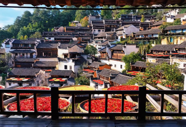 别只知道篁岭，婺源另一个赏秋胜地，美得像泼墨山水画