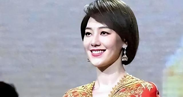 私生活混乱、被央视开除	、陪睡上位？王冠身上的标签究竟有多离谱