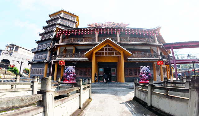 楚楚：在万灵的古香古色中酝酿“武舞大赛”