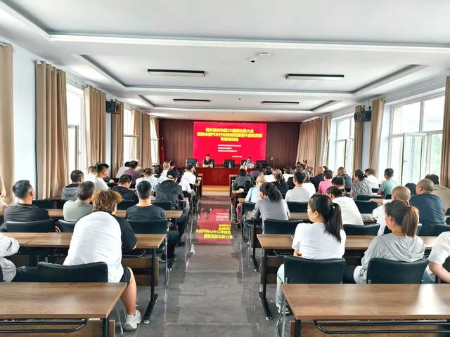 歌游内蒙古丨锡林浩特市：多措并举保畅通 护航草原那达慕