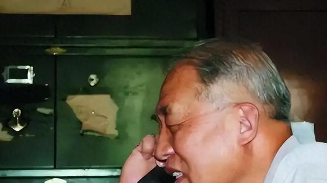 1976年唐山地震前，煤矿技术员给领导打电话，大地震随时可能发生