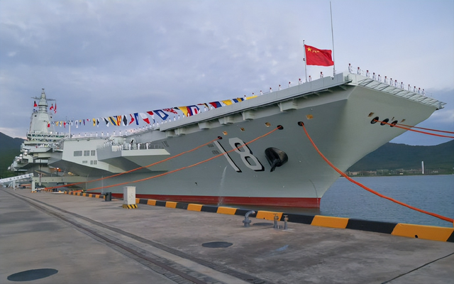 福建舰官宣入列，三航母战斗群成型，对世界的影响有多大？