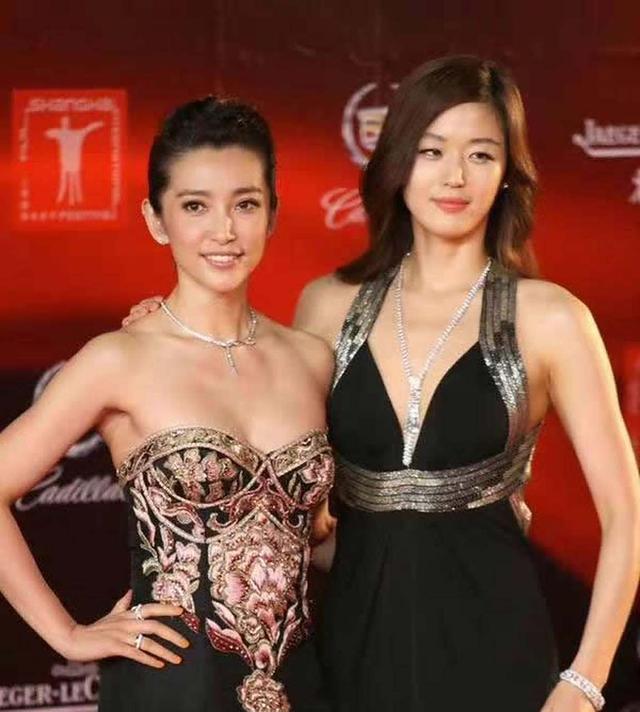 吃中国饭砸中国碗！全智贤拒不道歉，中国市场全力反击，结局来了