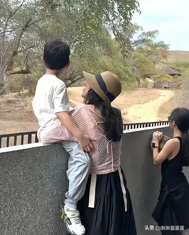 汪峰陪女友森林北新疆过七夕