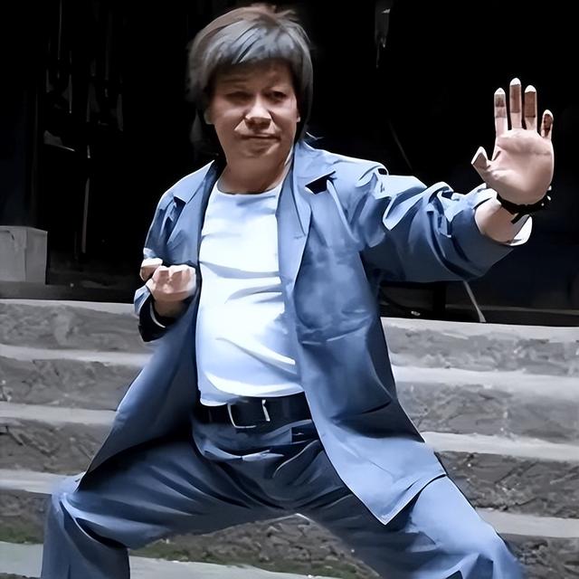 陈光标怒撕遮羞布：梁小龙哪里是病死，分明是被折腾死的！