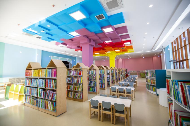 双鸭山市图书馆简介