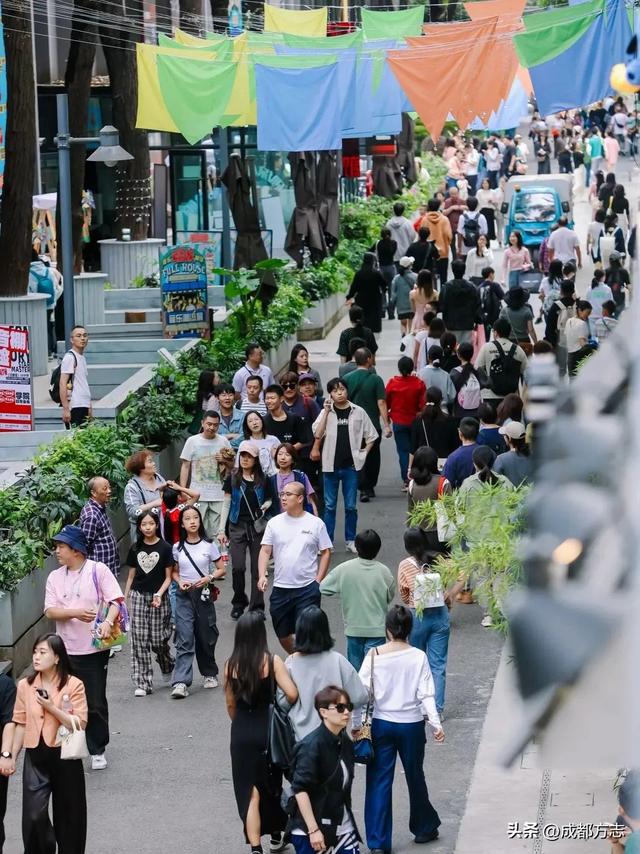开学了！成都最美高校值得专程来逛→