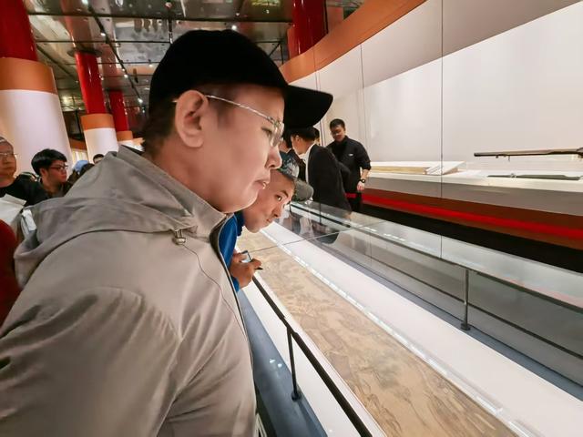 故宫百年大展：《伯远帖》与《清明上河图》到底谁该压阵？
