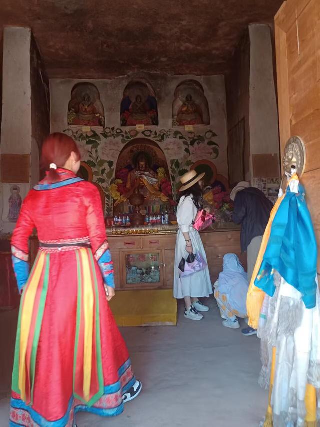 又踏甘肃地之二十三 张掖篇之二十一 马蹄寺（2）