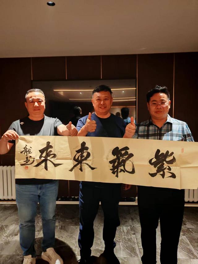 著名文化学者张龙哈尔滨打卡，邀客共品龙江风情