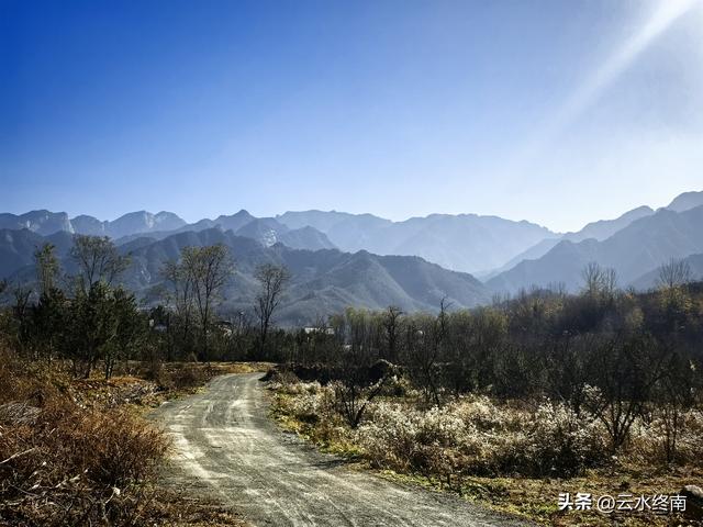 “胭粉台、补天台，娘娘婆的一只鞋”，蓝田这个村喝茶晒暖暖真好