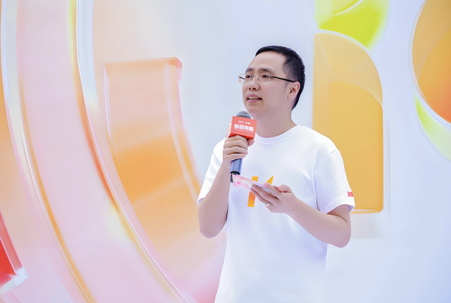 3200亿快手，“杀向”外卖、自营网贷