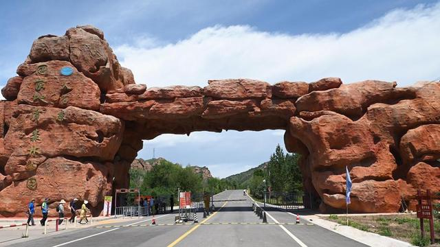 铜川人实拍西吉跳出山海情，这座苦甲天下的小城早已美成塞上福地