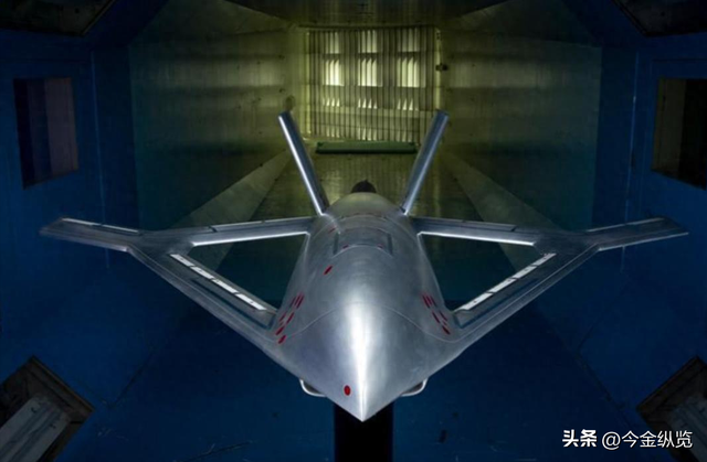 美军X-65“难产”！风洞短板曝光，美国正为基础薄弱付出沉重代价