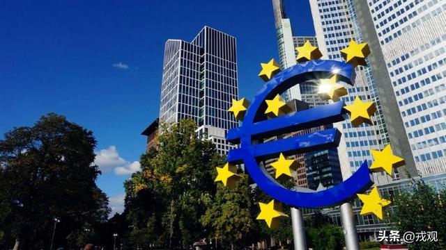 法国慌了！光之城狂赚，外省却躺平，机器人救场？