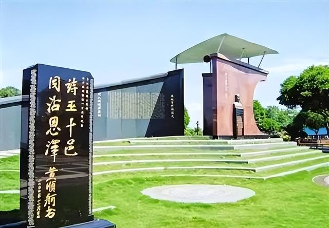 一个被通缉的福建人，带着1000多人逃到海外，建了一座中国城