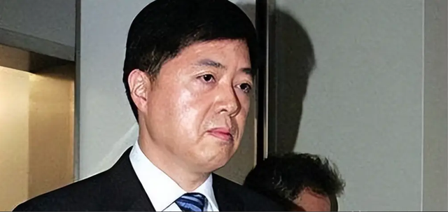 她曾是“央视台花”，男友被判死缓，丈夫狱中身亡，47岁无人敢娶