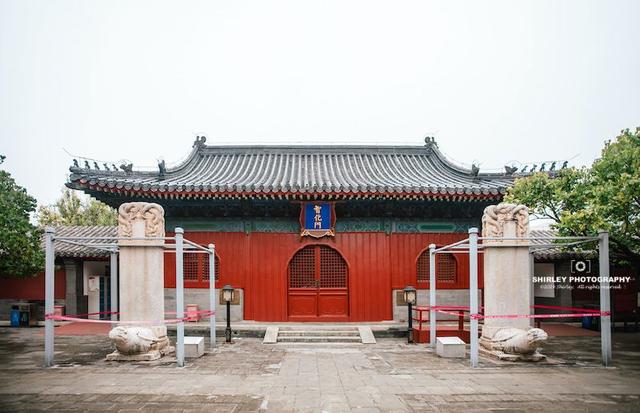 北京二环内秘境，曾是祸国殃民的宦官家庙，却被列入首批国保单位