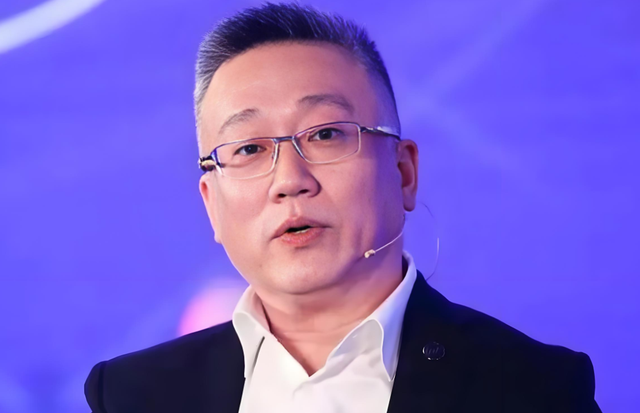 许家印第二！又一大佬跑路，花光几百亿后宣布破产，总部一片狼藉