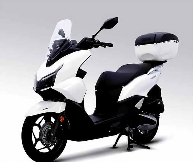 五羊本田“NWK150”实车曝光，申报多达三个版本
