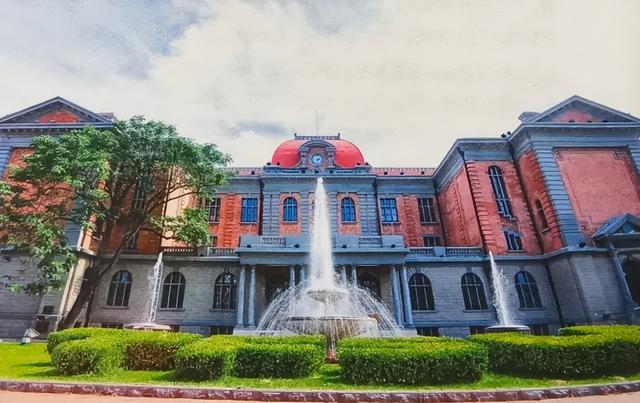 梨花落处见樱花 从 “异客” 到 “家人”