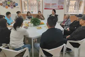 哈尔滨市这个社区“围炉煮茶”话养老图片