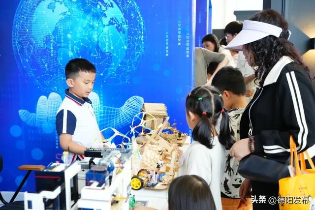 跟着央视秋晚游德阳｜8天长假来德阳，一键解锁“穿越、国潮、美食、治愈”全体验！