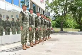 上将退休了，还要配警卫员吗？一般要配几个？图片