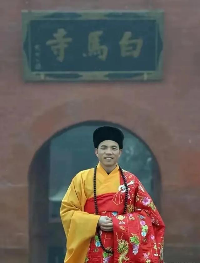 少林寺变天！30僧人集体出走，新方丈农禅新政震动千年古刹