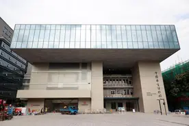 莞建十年·献礼东莞②|建造中国唯一举重博物馆：“133KG”背后的集体记忆图片