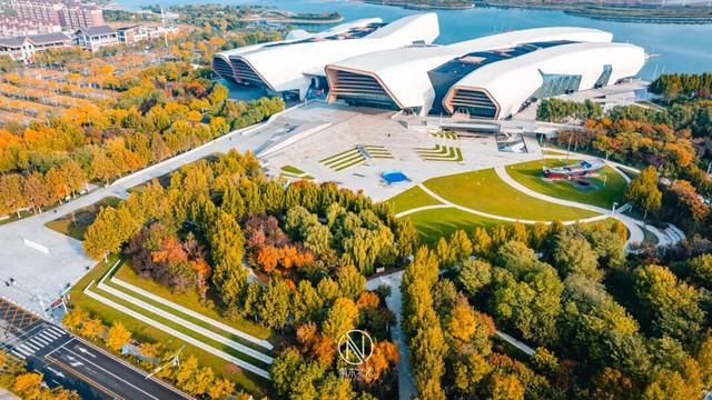 童话世界！深秋的生态城，美成了一幅画