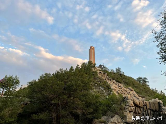 达茂旗达尔罕、百灵庙、乌克忽洞，固阳银号、忽鸡沟田野考察笔记