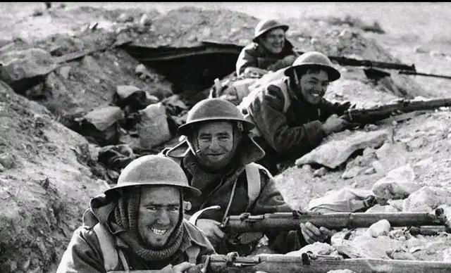 超越216岁高龄！全球最长婚龄诞生，爱情熬过战火与偏见