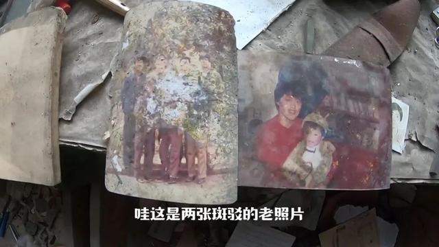 重庆巴南废弃了20多年的电影院，里面还遗留了大量上世纪的老物件