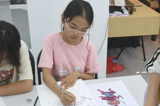 青春助力“百千万工程” ｜广州城市理工学院“璀璨之星”实践团:当非遗遇上AI，传统与科技的美学对话