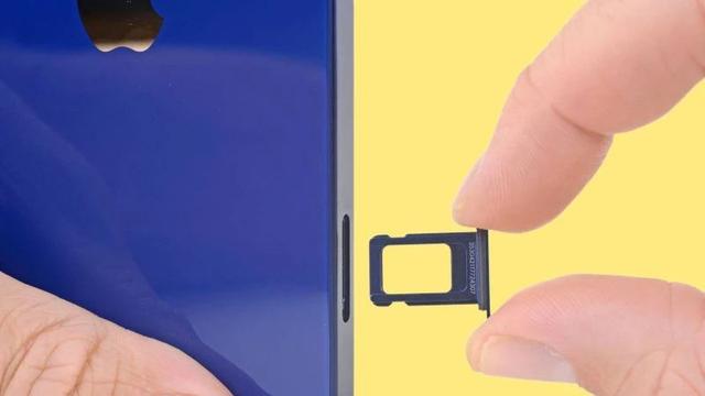 iPhone Fold 新消息，史上最贵苹果手机来了