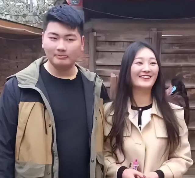 大衣哥案终于判了，全网大快人心，但有一人怕是肠子都要悔青了