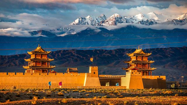 国内10大最美旅游线路，路上太多美景，承包了《国家地理》封面图