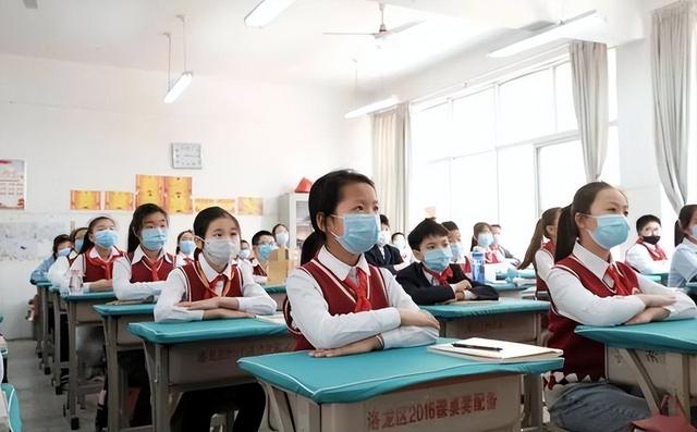 2025年中小学上课时间调整：8点到校要成历史？多地政策已明确