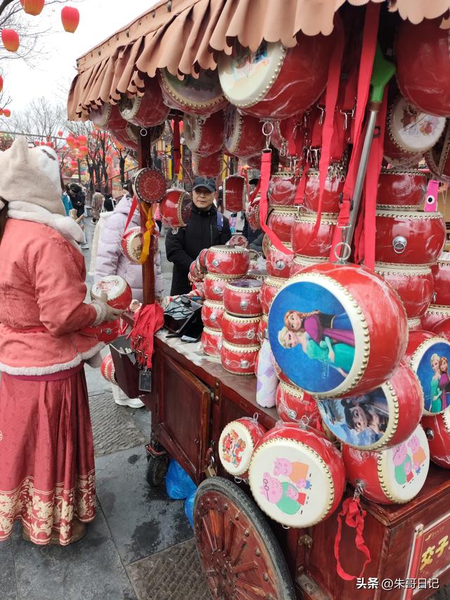 马年初10独自开封清明上河园记。