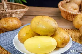 翻新土豆危害大，教你一招辨别，不花冤枉钱图片