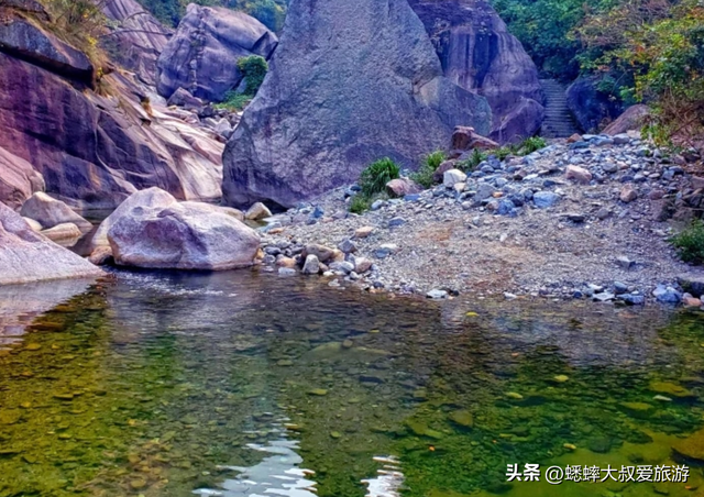 来杭州秋天第一爬吧，征服“浙西第一高峰”，其景惊艳，其村凉爽